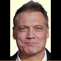 Holt McCallany