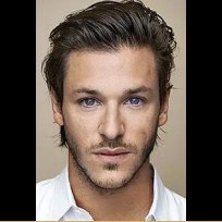 Гаспар Улије Gaspard Ulliel